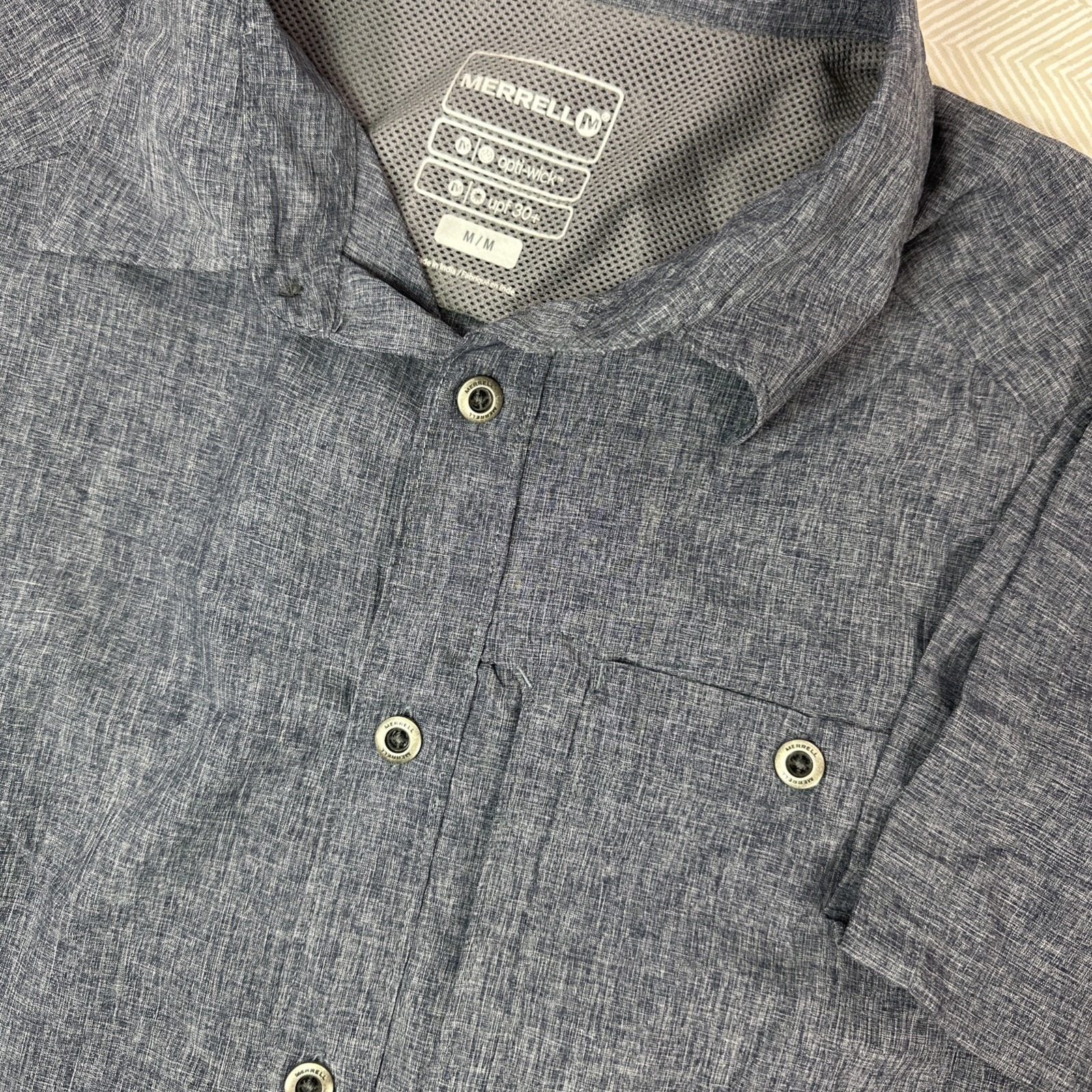 Merrell Opti-Wick Upf 30+ Men's Medium Button Up Top Short Sleeve Performance